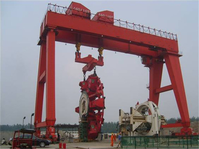 Price double gantry crane