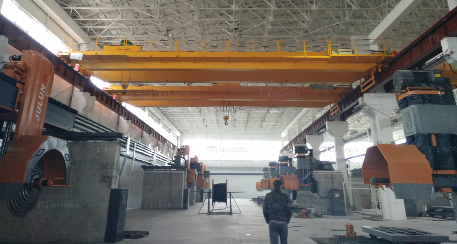 LH 20T Double Girder EOT Crane in Warehouse